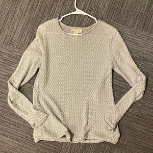 Knitted long sleeve sweater